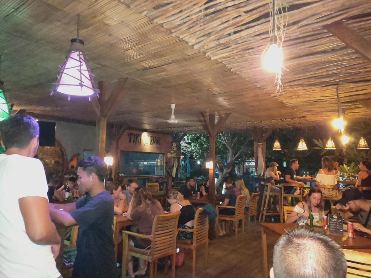 Tiki Bar And More Nusa Lembongan Exterior foto