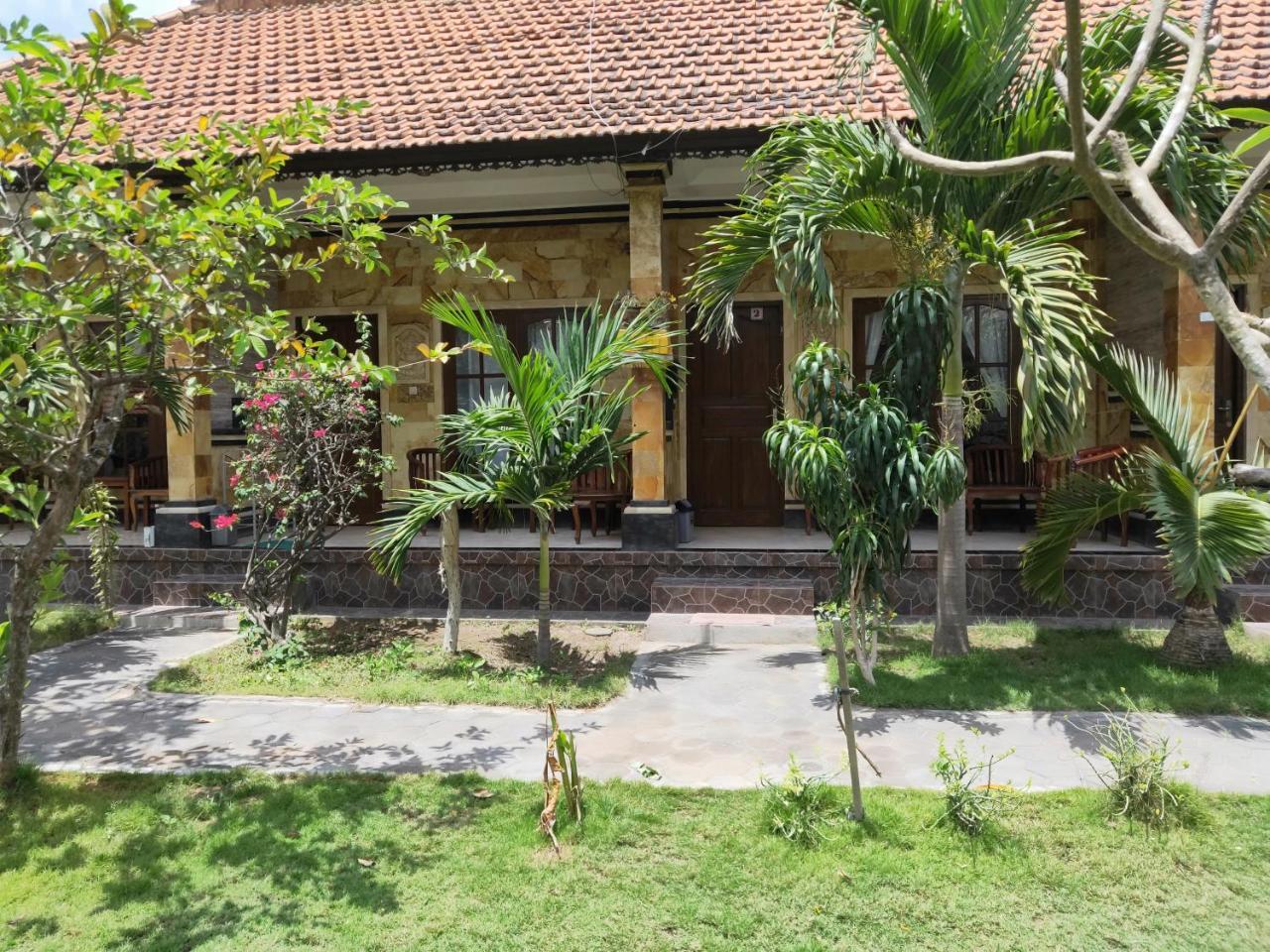 Tiki Bar And More Nusa Lembongan Exterior foto